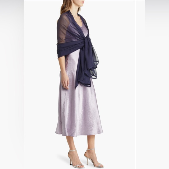 💯 Silk Huge Satin Border Navy Blue Sheer Chiffon Scarf, Brand New With Tags - Picture 5 of 13